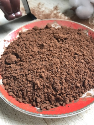 높은 능률적인 단맛을 들이지 않는 알칼리화한 코코아 가루는 알카로이드의 일정액을 포함합니다